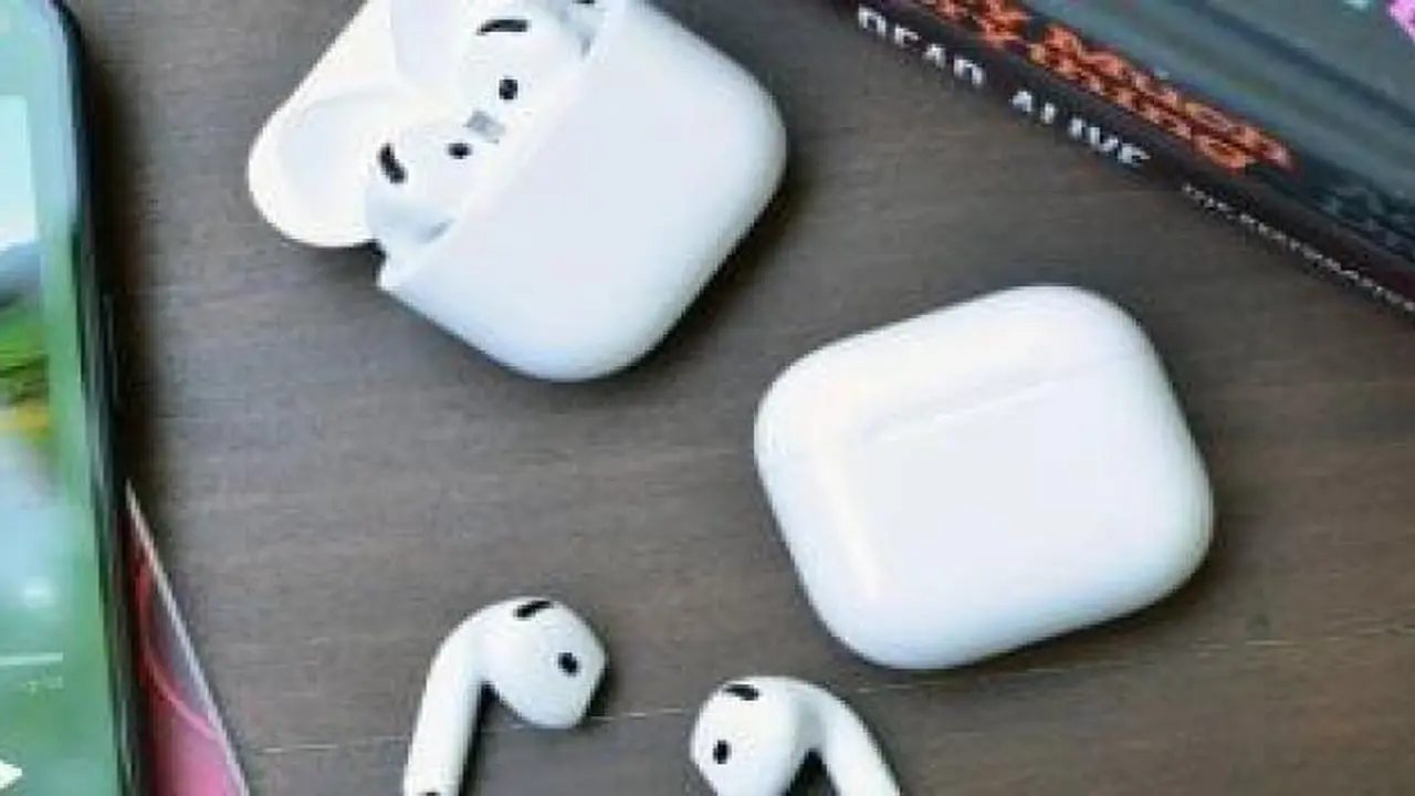 مواصفات سماعات آيبودز ماكس 2 ومزايا تحديث نظام iOS 26.4 القادم